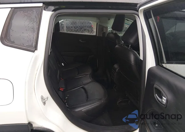 3C4NJDCB6LT150421: 43731886