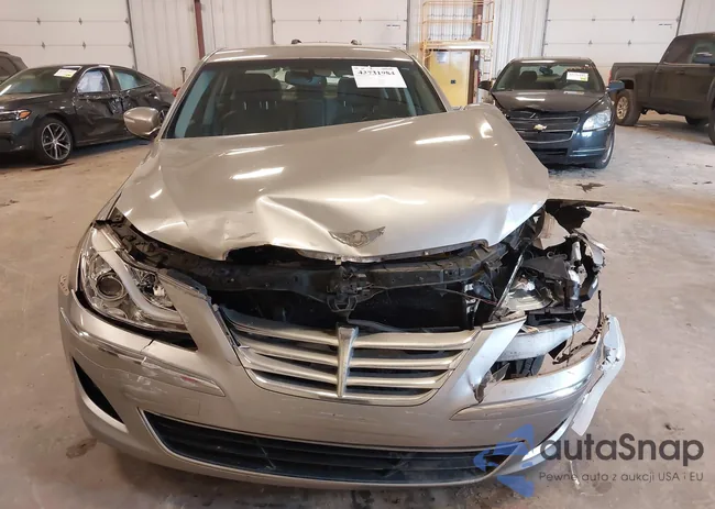 KMHGC4DD2DU243524: 43731984