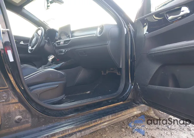 3KPF54AD4RE828416: 43733081