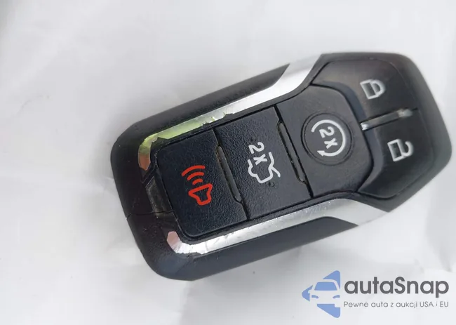 1FA6P8CF7G5311089: 43733205