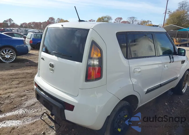 KNDJT2A21A7115982: 43733376