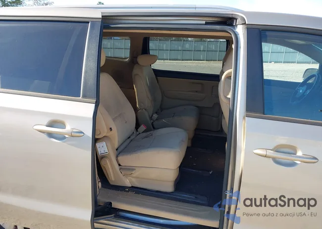 KNDMB5C15F6043946: 43732645