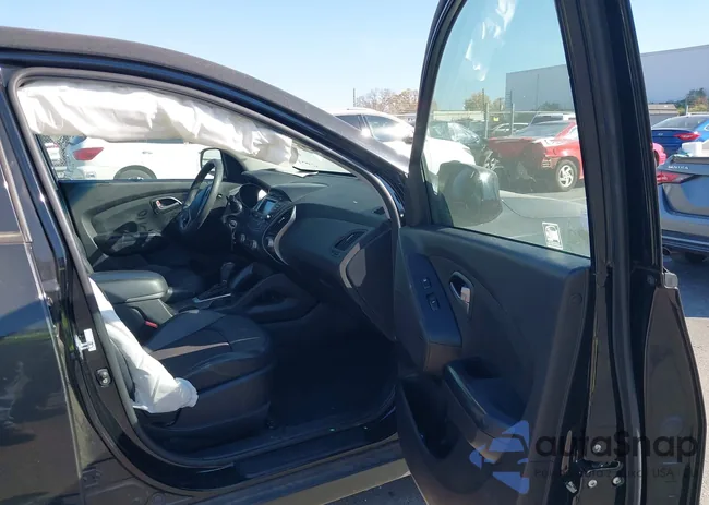 KM8JT3AF3FU111414: 43732802