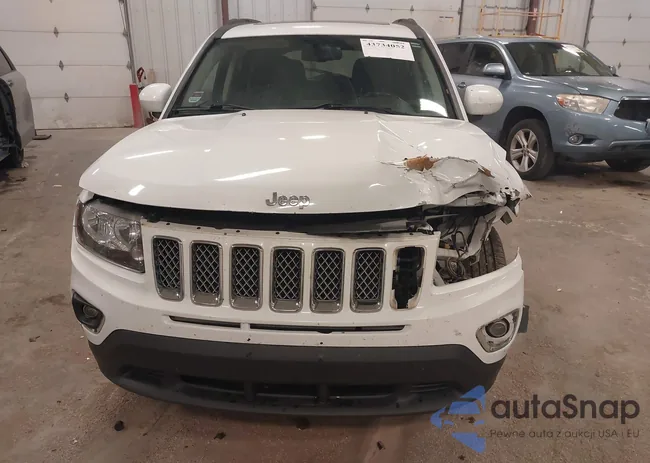 1C4NJDEB4GD795366: 43734052