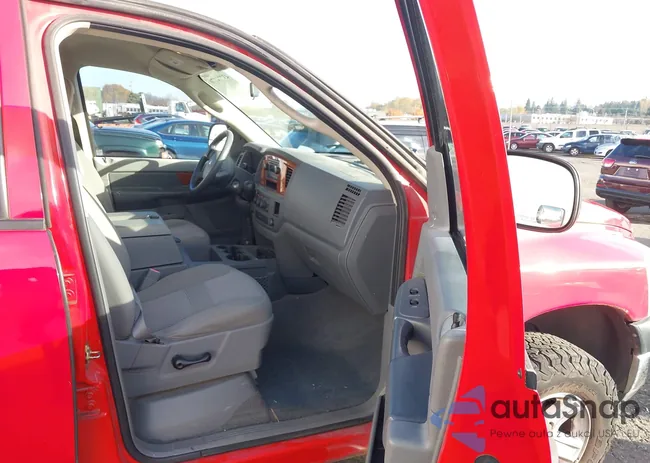 1D7HU18286S696953: 43734076