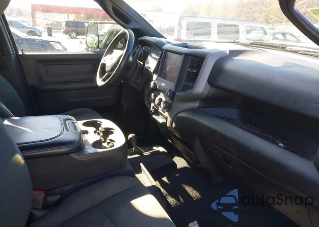 3C6UR5CL5NG253979: 43734088