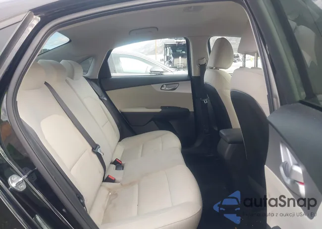 3KPF24AD3NE415986: 43734254