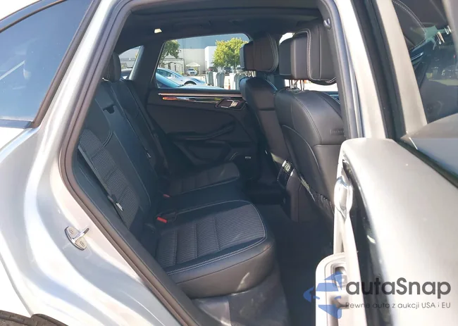 WP1AA2A51PLB20727: 43734341