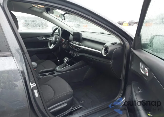 3KPF24AD6ME316903: 43733673