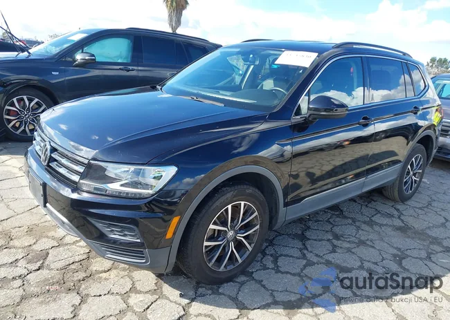 3VV3B7AX5LM124845: 43733830