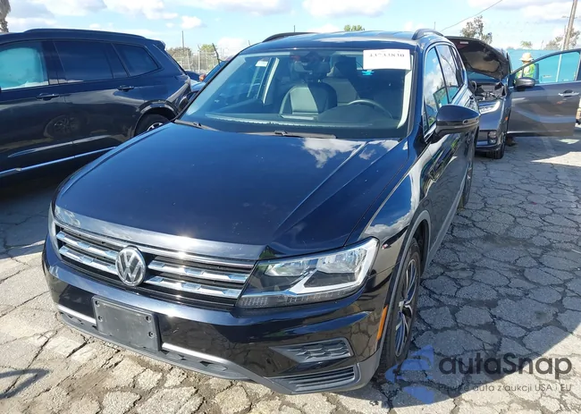 3VV3B7AX5LM124845: 43733830