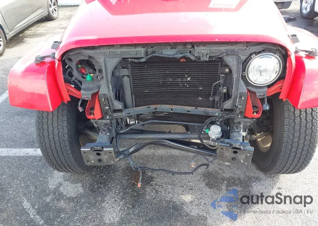 1C4BJWEG7JL811034: 43735090