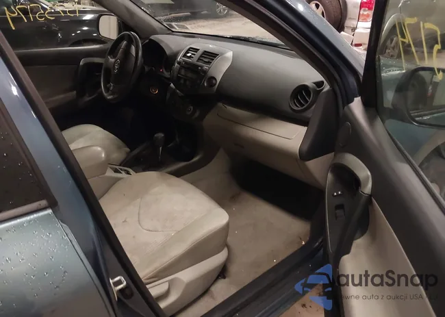 2T3ZF33V79W010807: 43735174