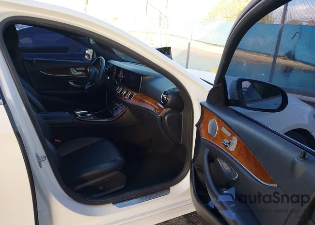 WDDZF4JBXKA580776: 43734667