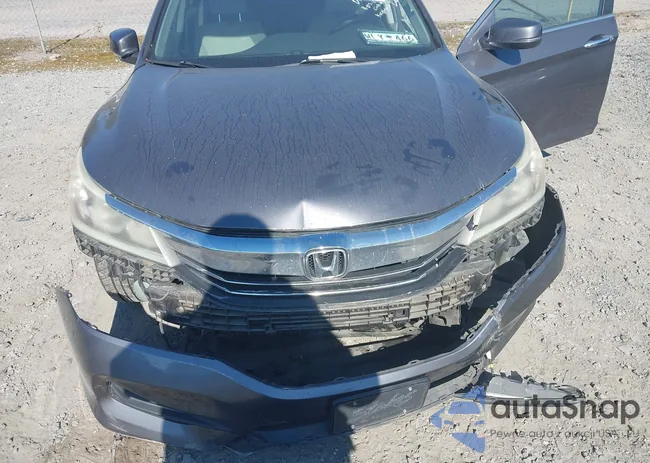 1HGCR2F7XHA015731: 43734913