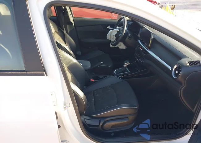 3KPF54AD0PE593638: 43734985