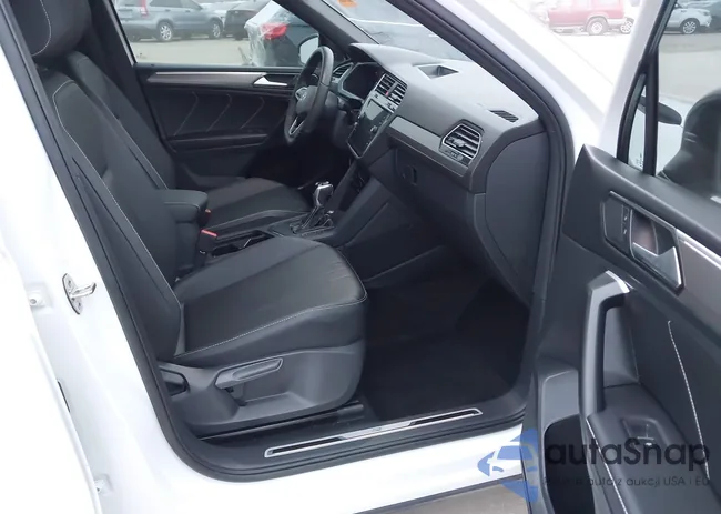 3VVCB7AX0RM212999: 43736058