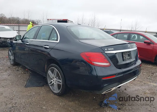 WDDZF4KB3HA222247: 43736194