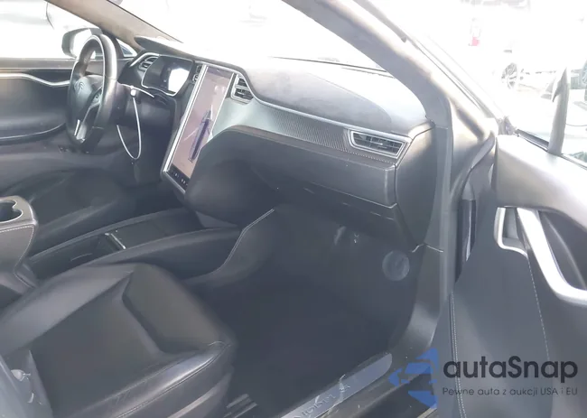 5YJSA1E40FF105218: 43735738