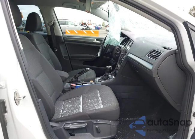 3VW117AU5KM508053: 43735914