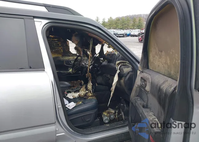 3FMCR9C69MRB10988: 43737243