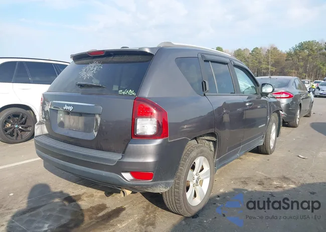 1C4NJDBB1GD572044: 43737322