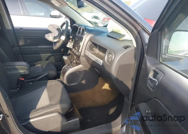 1C4NJDBB1GD572044: 43737322