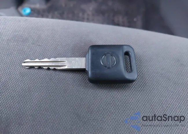 1N6AF0KY1HN811792: 43737383