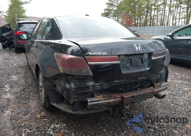 1HGCP2F88BA000408: 43737384