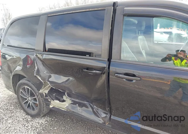 2C4RDGCG2JR137039: 43737442