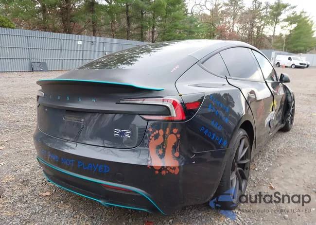 5YJ3E1ET8RF871587: 43737441