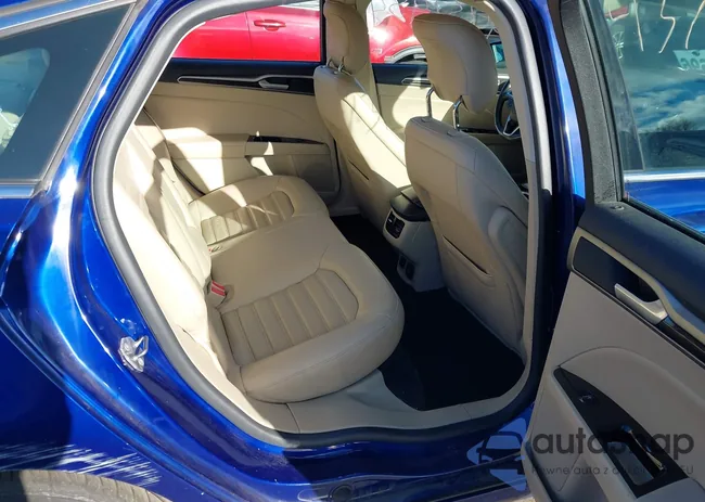 3FA6P0HD8ER384720: 43737454