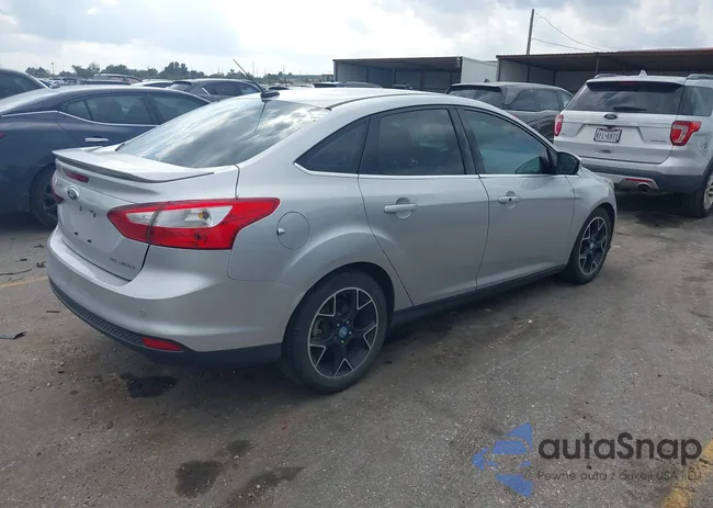 1FAHP3J21CL278530: 43737528