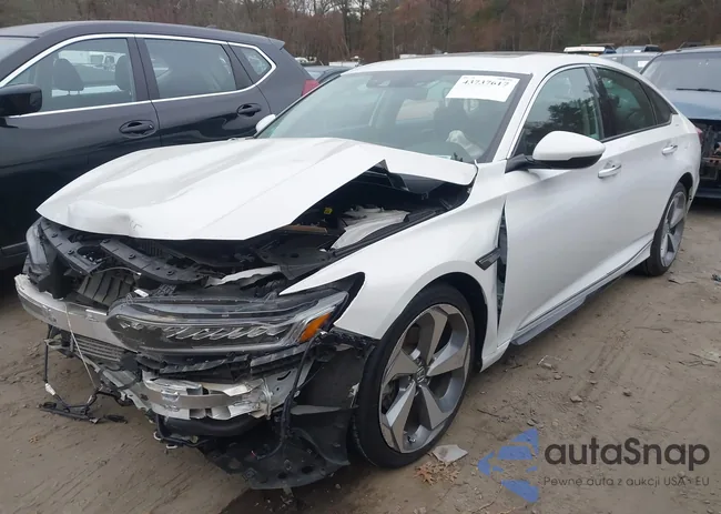 1HGCV2F96JA017205: 43737617