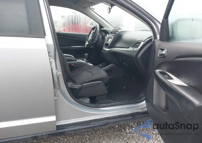 3C4PDCBG2JT158567: 43737633