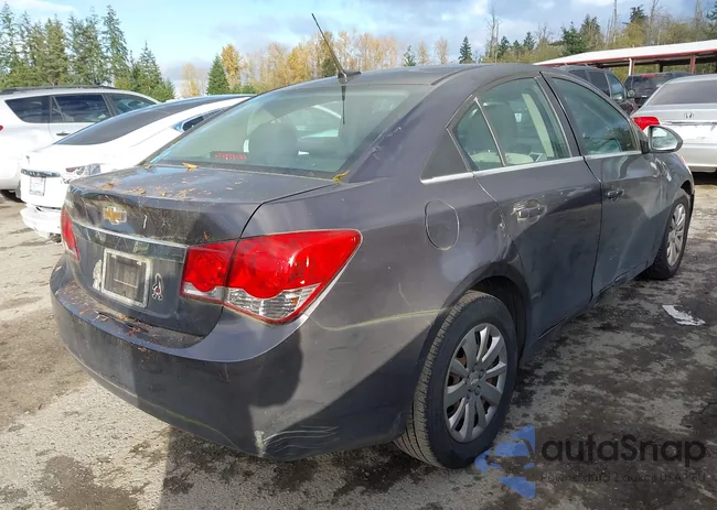 1G1PC5SH8B7111873: 43736717