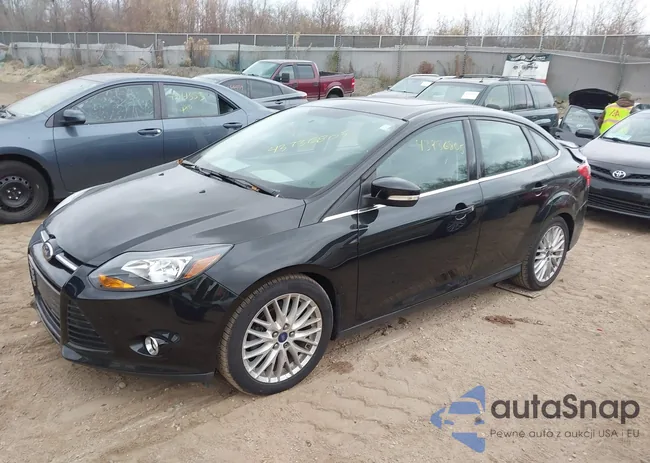 1FADP3J23EL175952: 43736805