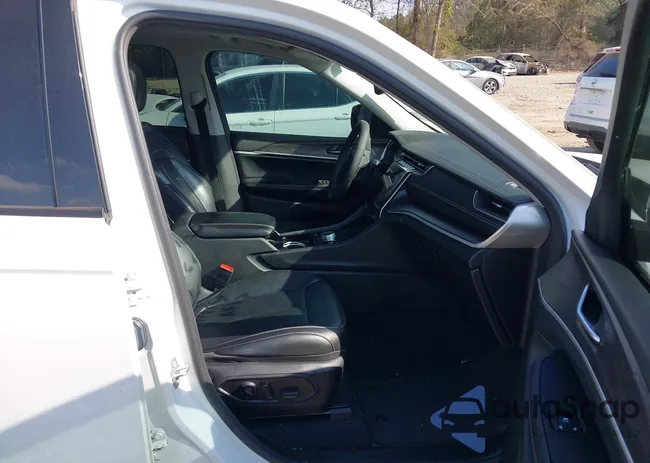 1C4RJGBG8PC509687: 43736846