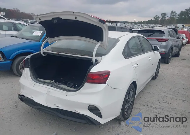 3KPF24AD7RE706903: 43736989