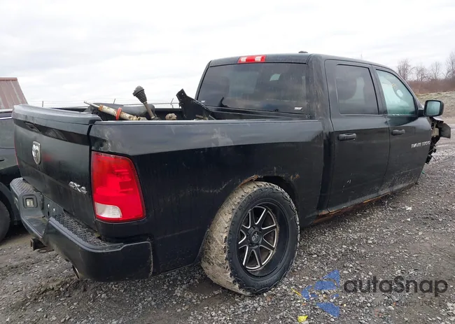 1C6RD7KT6CS144812: 43737035