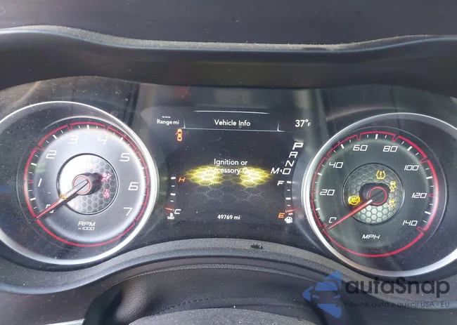 2C3CDXBG2GH328051: 43738051