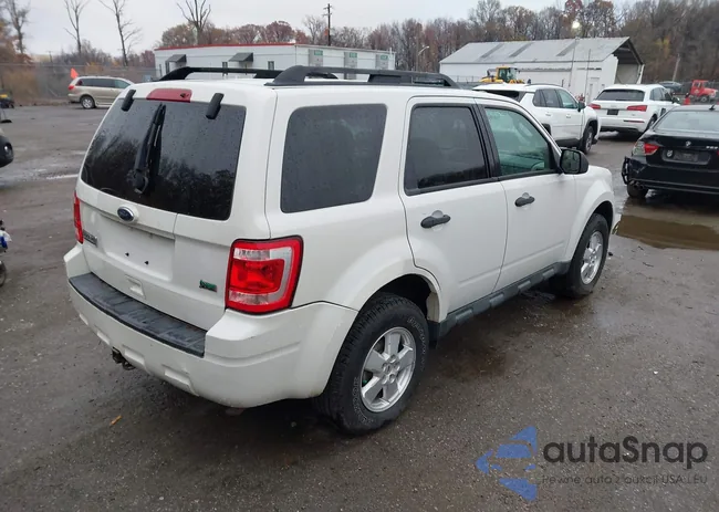 1FMCU9DGXBKA50596: 43738304