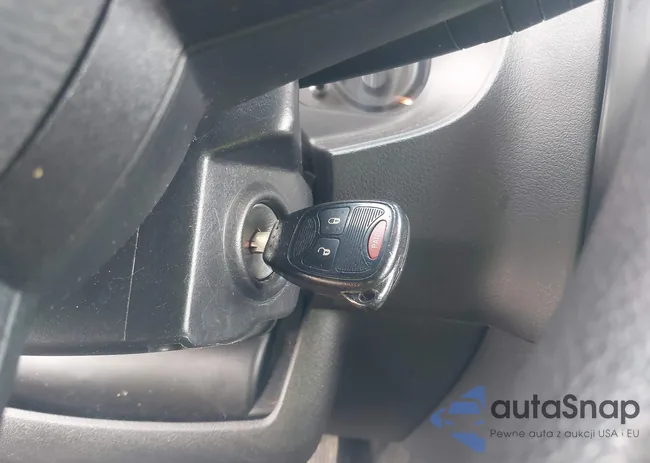 1C4NJCBA9GD560886: 43738351