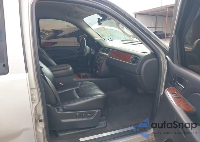 1GNFC13J27R415006: 43738372