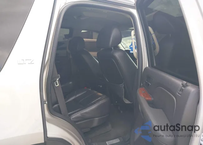 1GNFC13J27R415006: 43738372