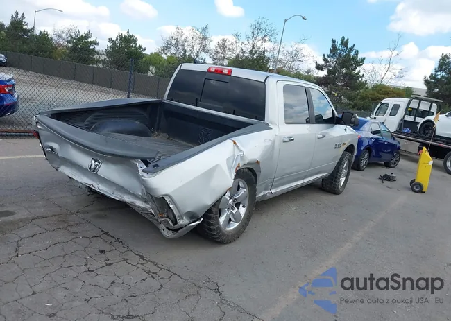 1C6RR6LT1DS563131: 43738535