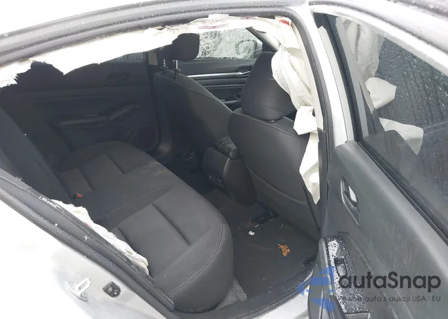 1N4BL4DV7PN340195: 43737662