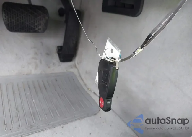 WDBLK65G6YT032251: 43737764