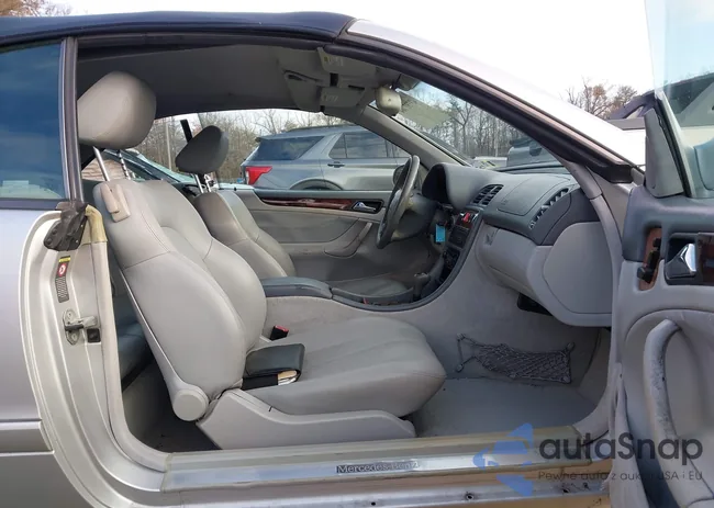 WDBLK65G6YT032251: 43737764