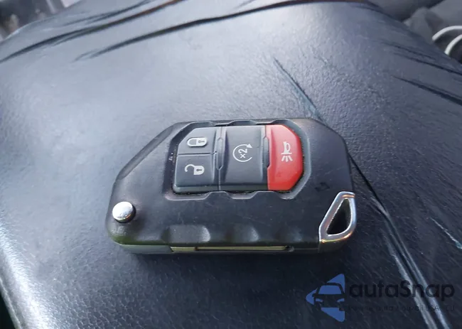 1HGCV1F32JA087323: 43737778